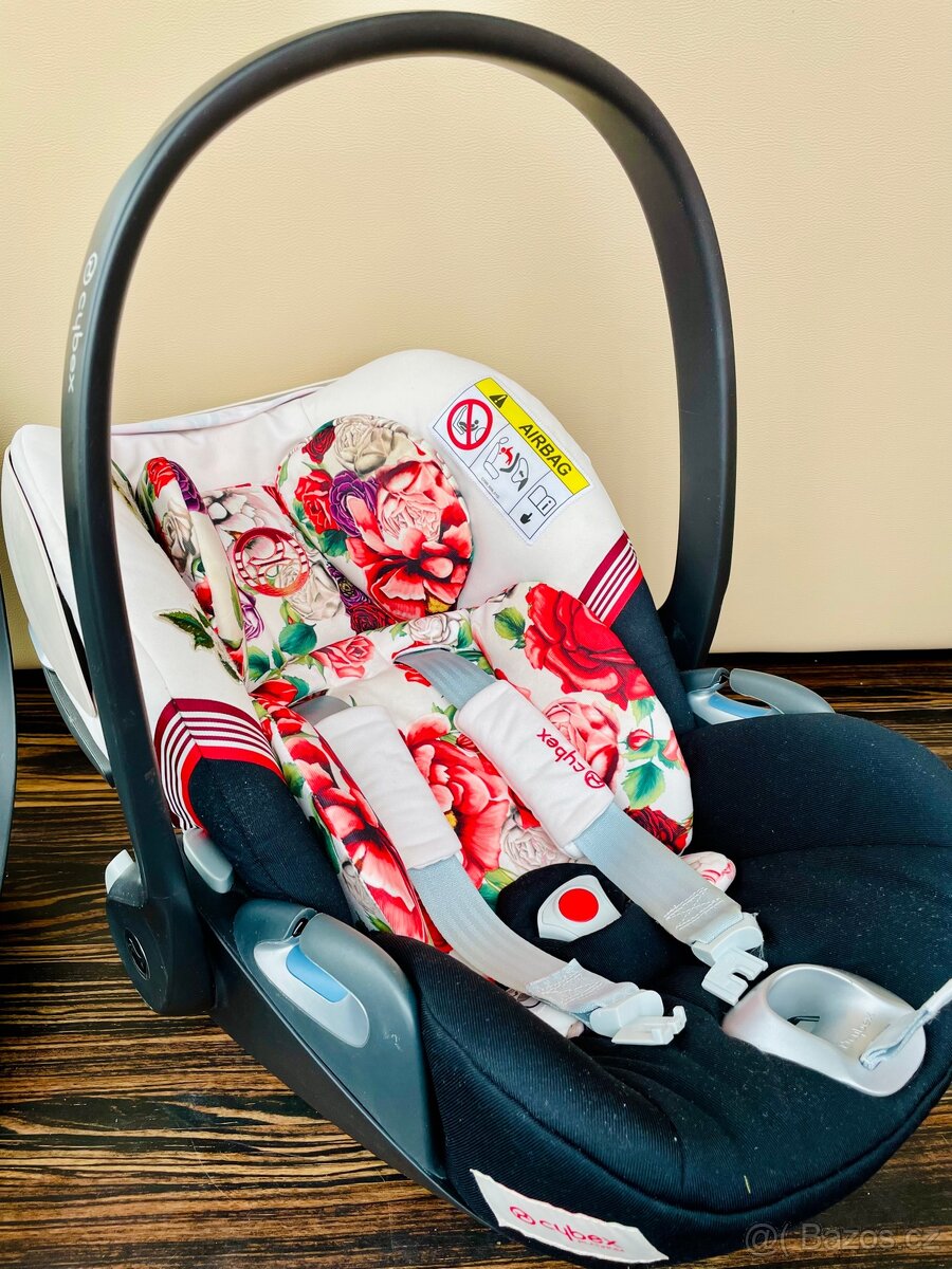 Autosedačka Cybex Platinum Cloud Spring Blossom