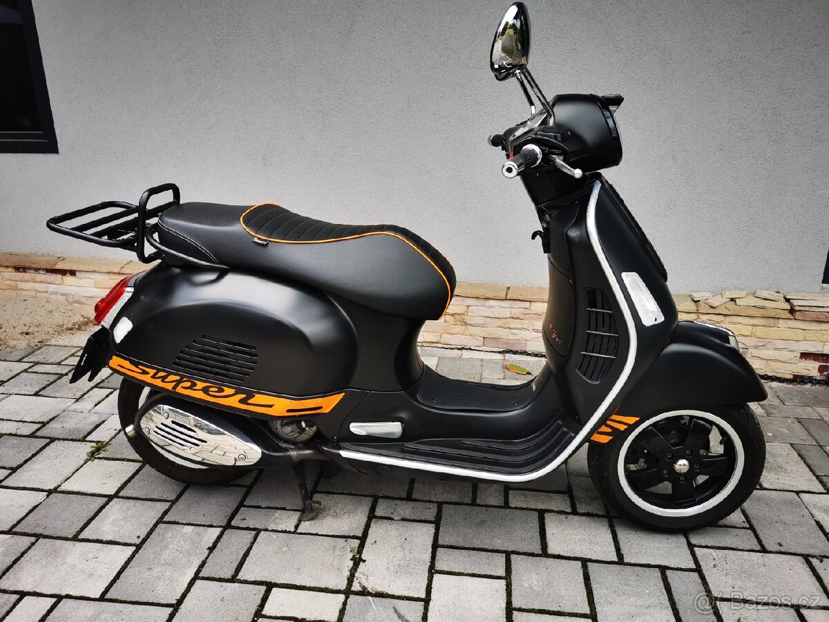 Vespa GTS 300