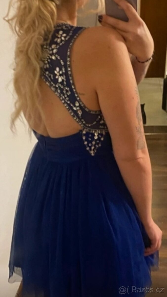 Společenské šaty s flitry,vel M