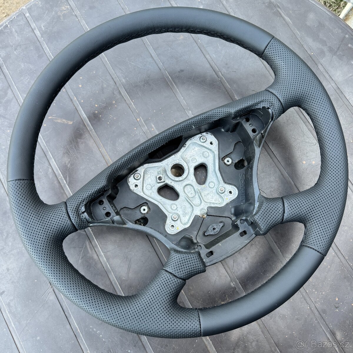 TIR Scania/Mercedes/Renault nový kožený volant