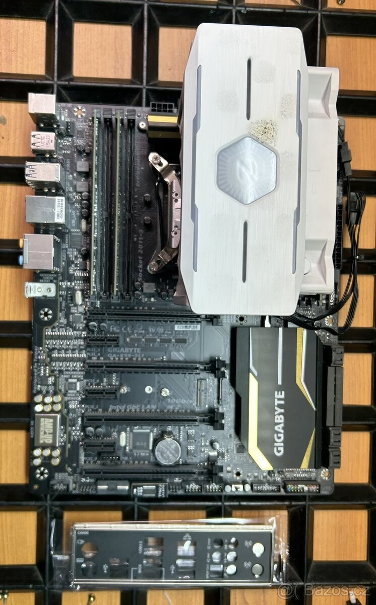 Gigabyte X99-SLI + (i7-6850K) + 64GB RAM DDR4 ECC