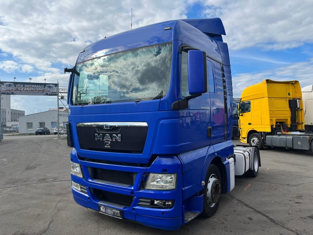 MAN TGX 18.440 LOW DECK MANUÁL EURO V