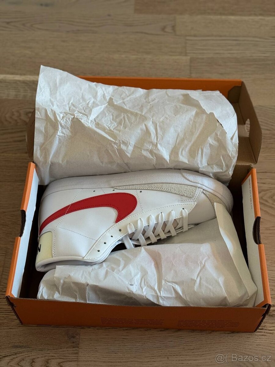 Nike Blazer Mid ’77 tenisky
43
1300Kč