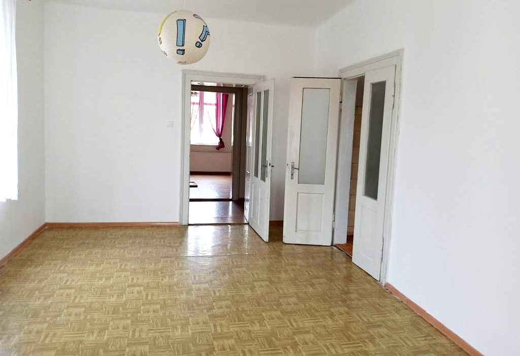 3+1 v Opavě, 90m2, 17.000 Kč i s energiemi. Volný ihned.