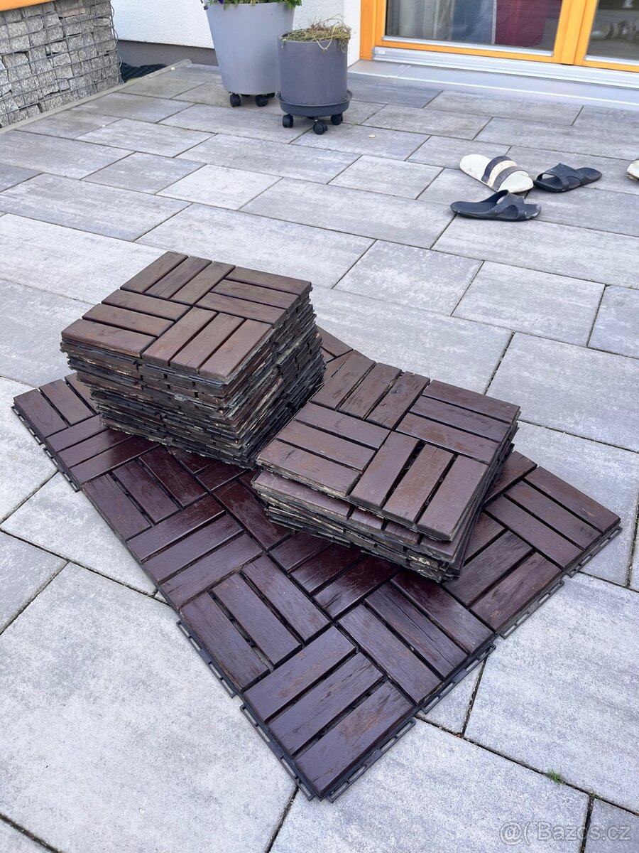 Ikea zahradní stůl+venkovní podlaha