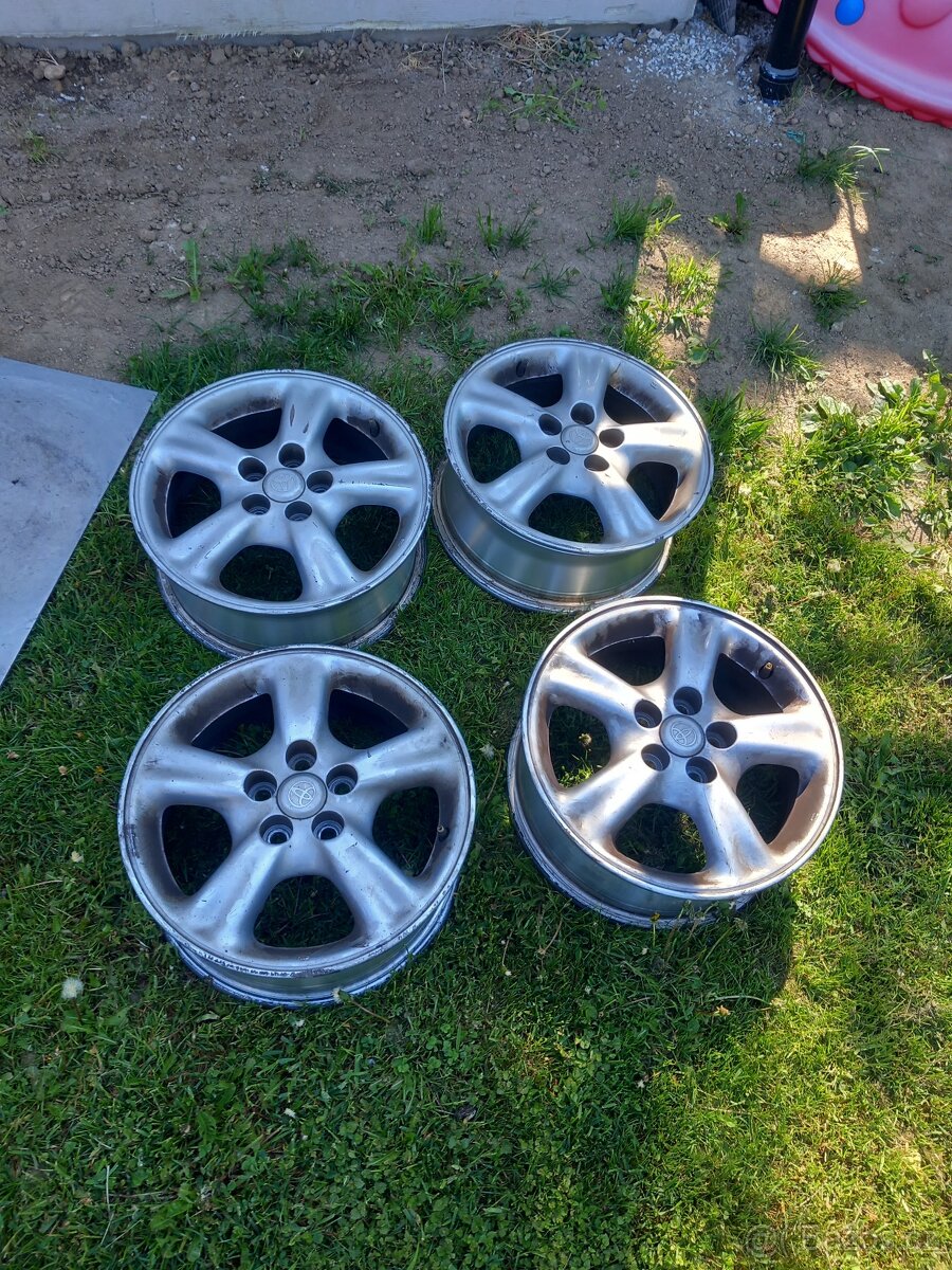 5x114,3 r15 alu kola toyota 5x114,3r15