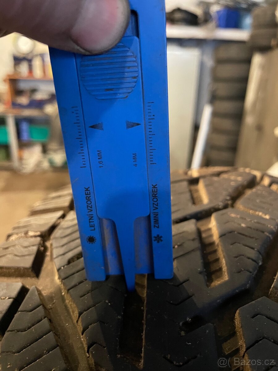 Zimní pneu 235/55 R17 103V