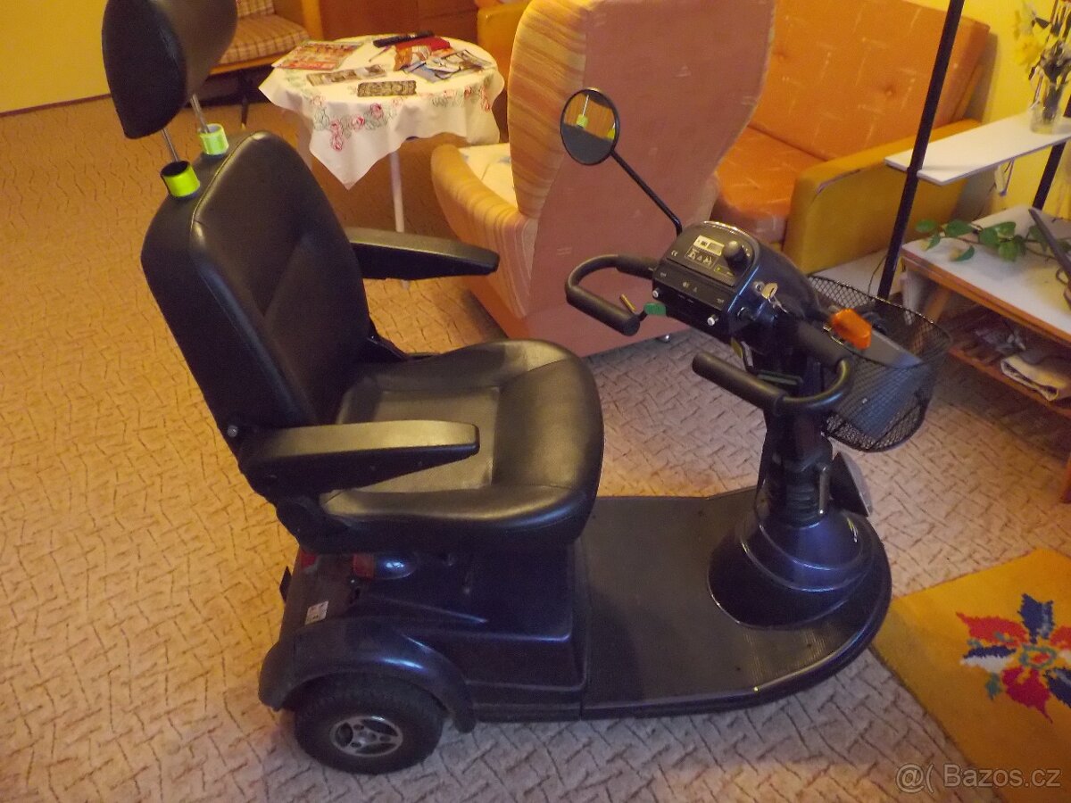 Elektrický invalidní vozík