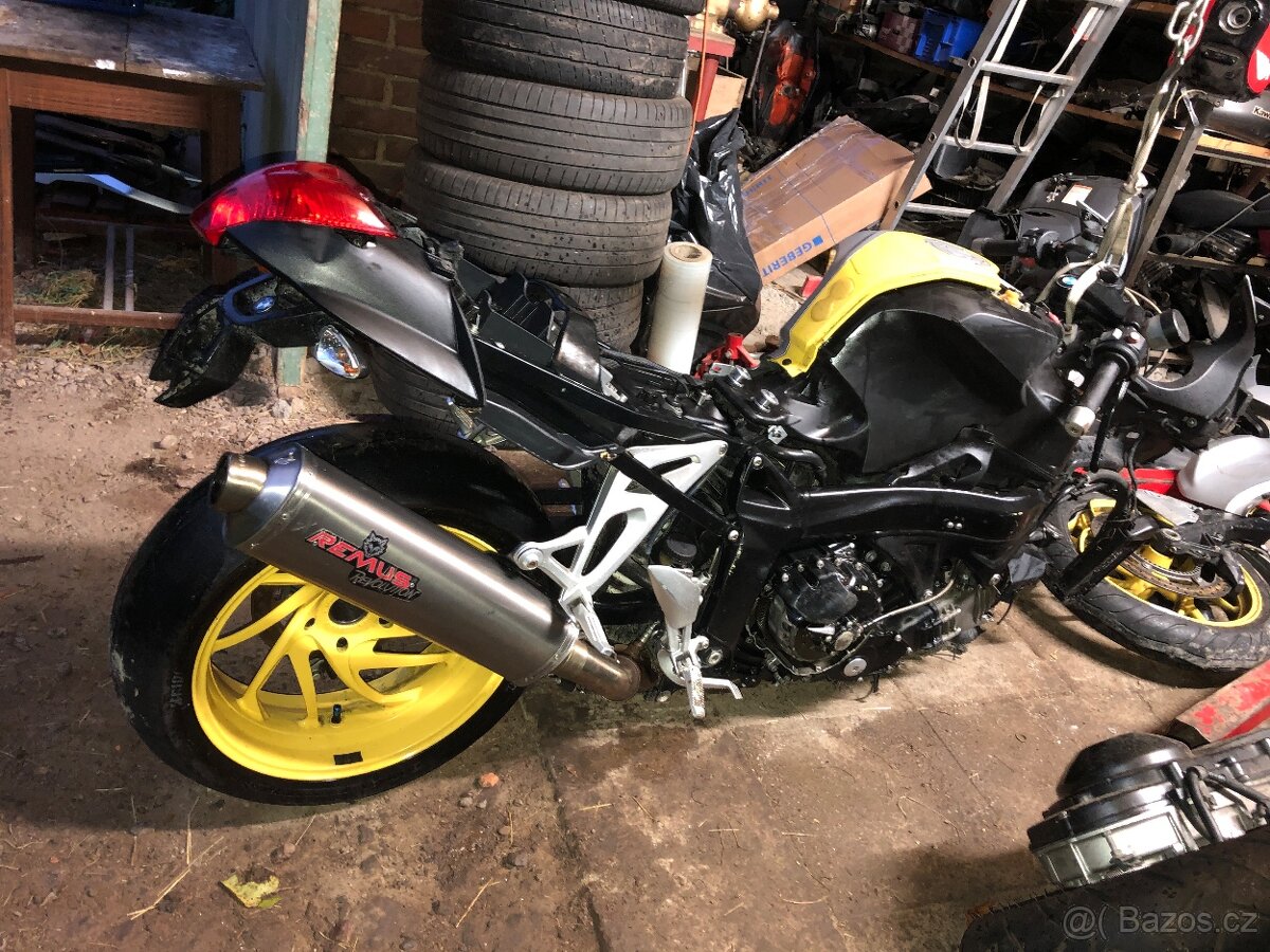 Motonadily bmw k1200s k1200 2007 bouracka na dily