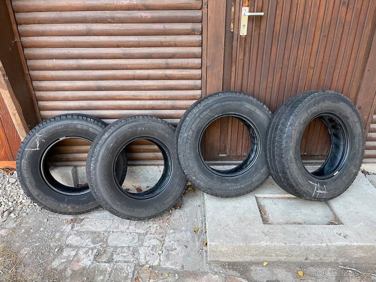 4 pneu Michelin Agilis 225/75R16CP Ducato,Jumper,Boxer