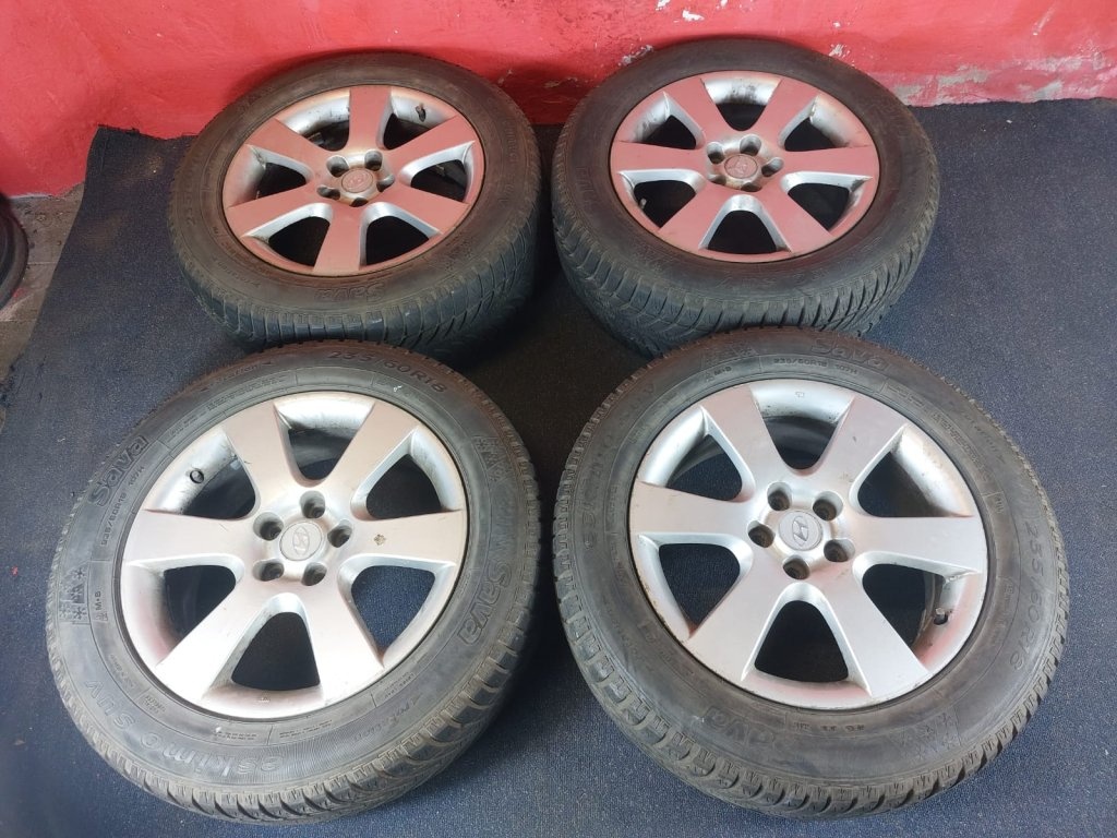 ALU disky originál Hyundai 5x114,3 R18 se zimními pneu 235/6