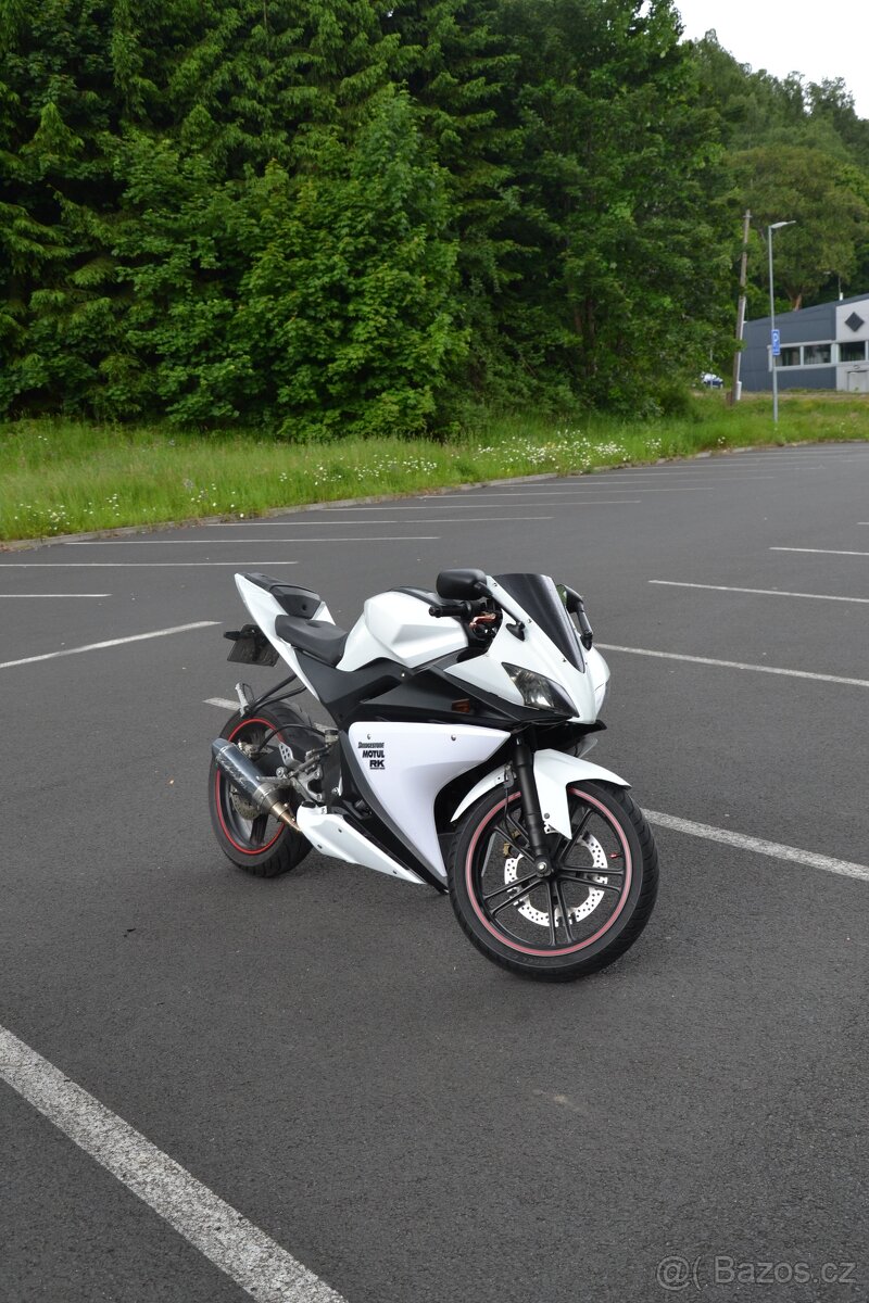 Yamaha yzf r-125