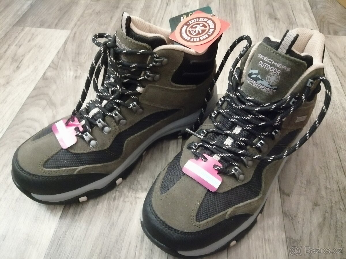 Nové outdoor boty Skechers 25 cm