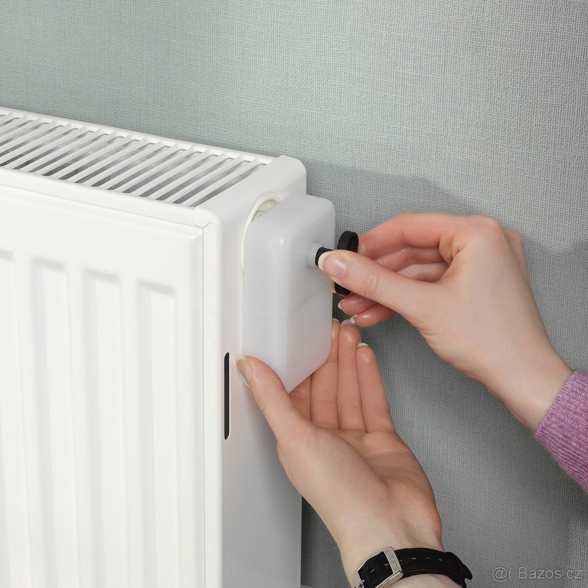 pomocník při odvzdušňování radiátorů