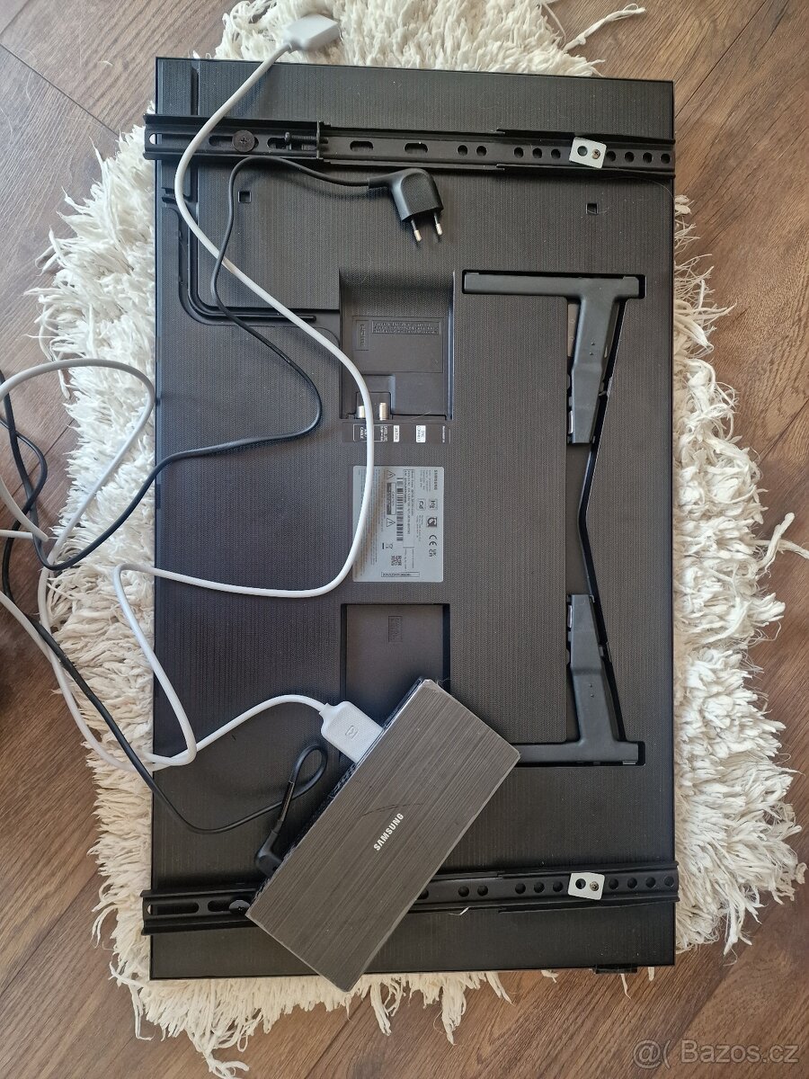 Samsung QE32LS03TC Smart TV