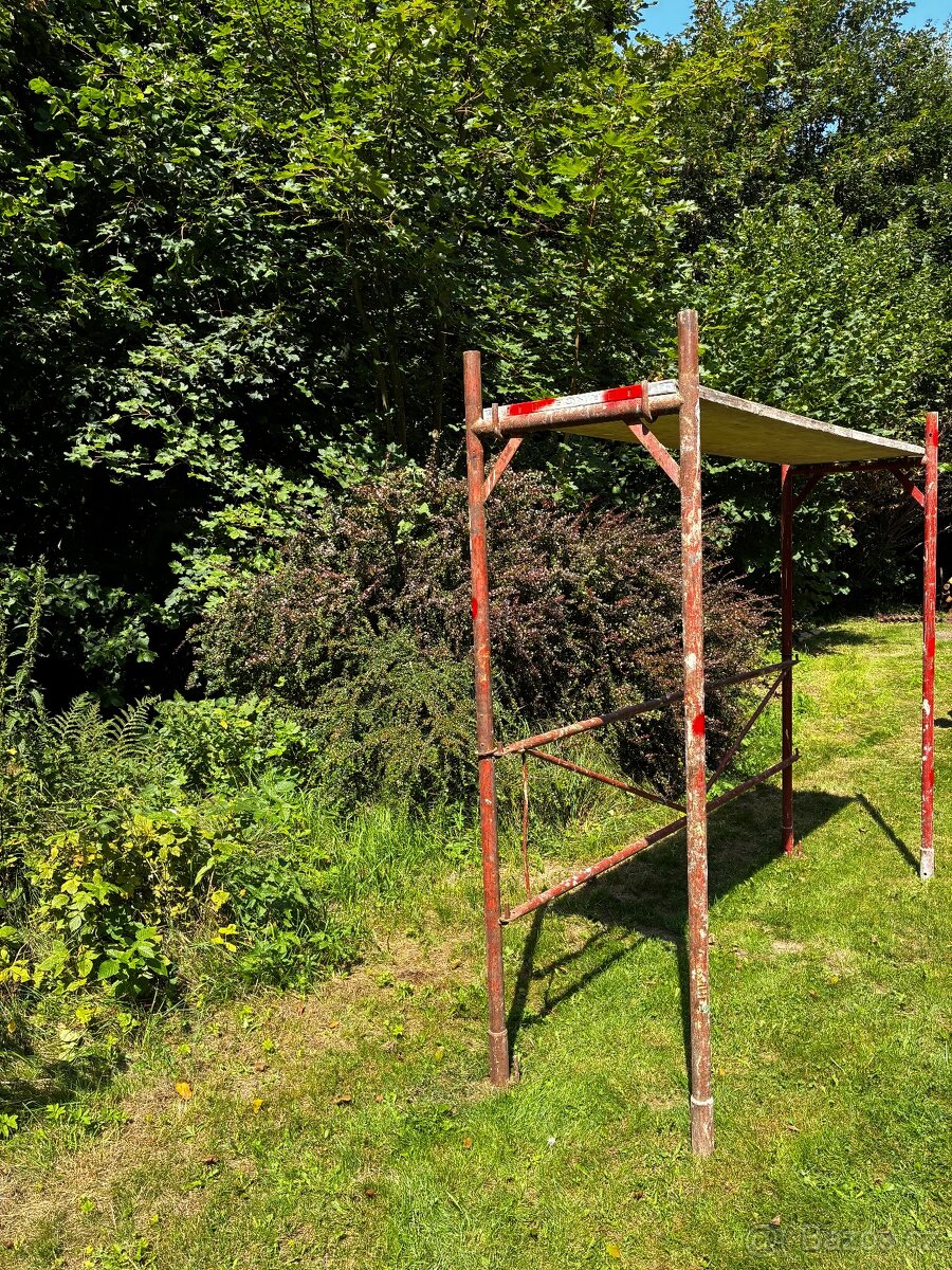 Prodám lešení Ringer a podpěrné stojky
