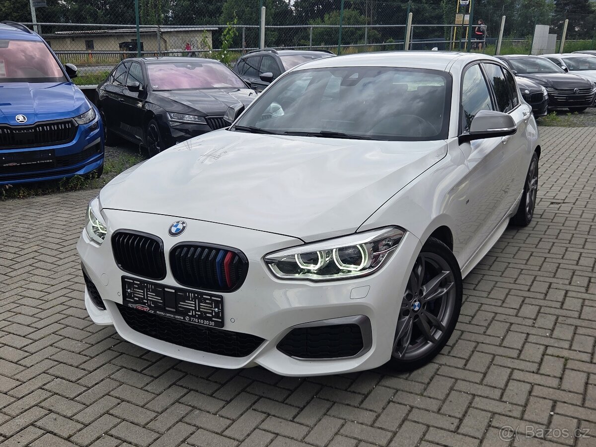 BMW M135i xDRIVE LED NAVI KAMERA
