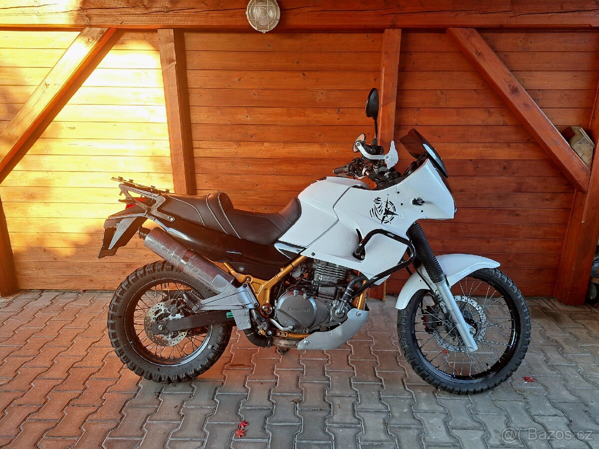 Kawasaki KLE 500 + druhý motor + díly a příslušenství