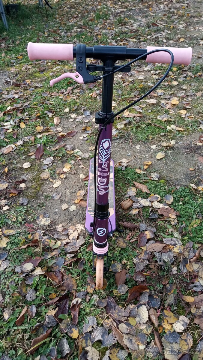 Koloběžka Zn. Oxelo