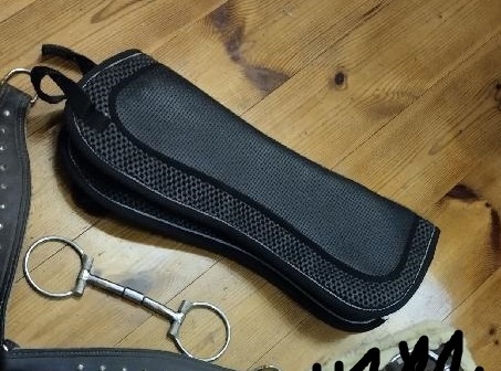 Western otěže, udidla, gelová deka