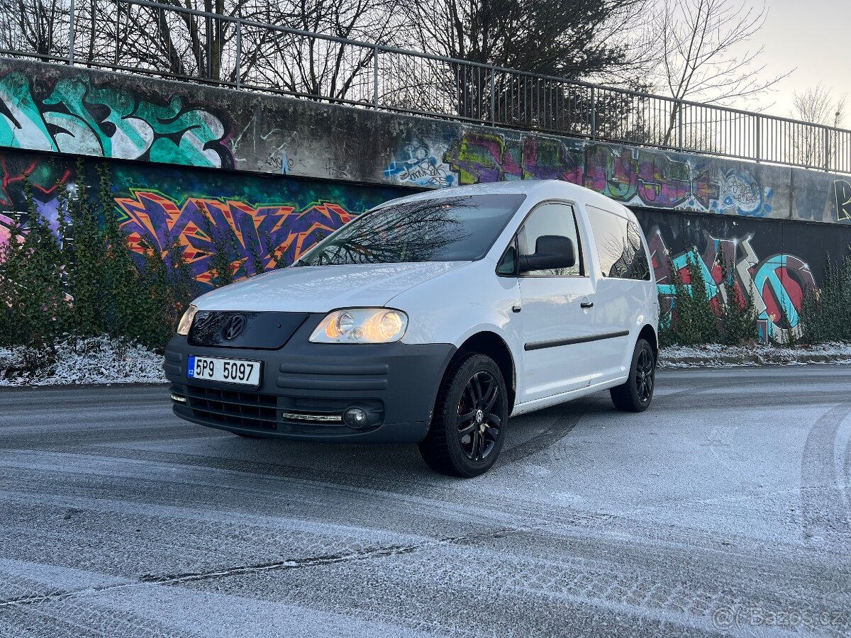 Volkswagen Caddy 1.9TDI 77kw 5míst tažné CarPlay Spaní