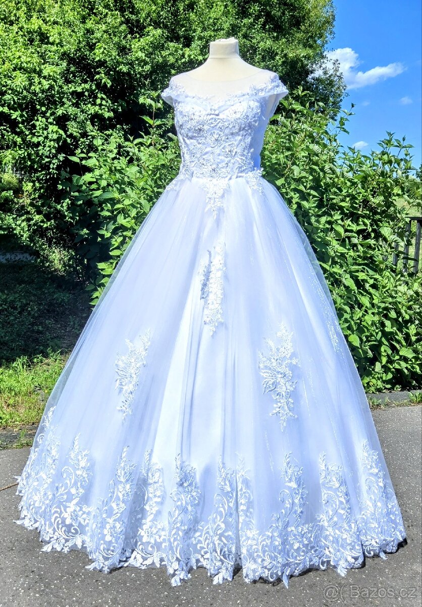 NOVÉ LUXUSNÍ svatební šaty SWEET