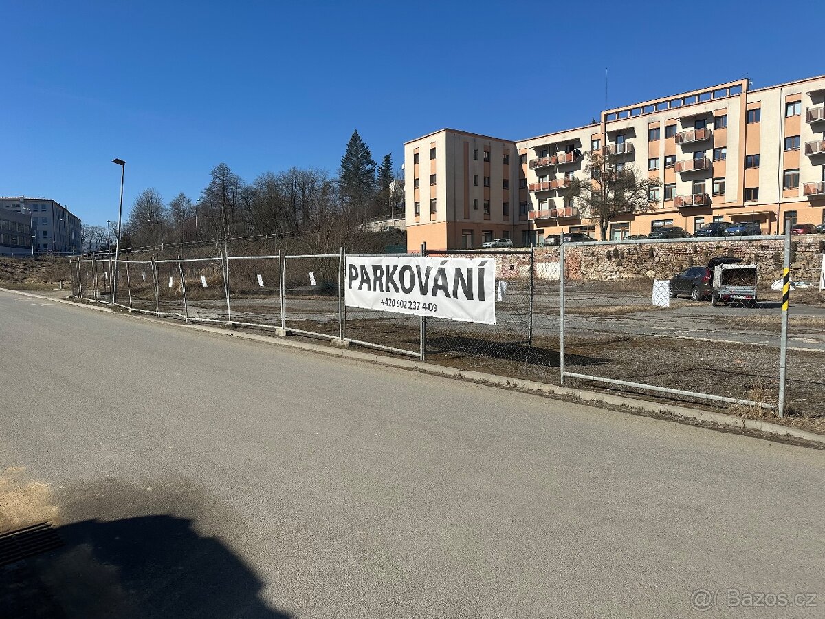 Parkování v Třebíči -Borovině