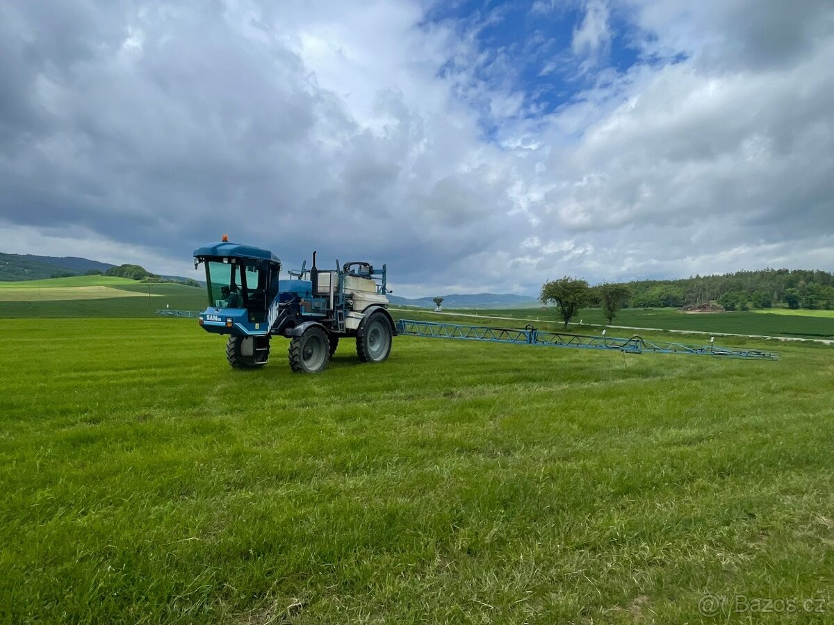 Samochodný postřikovač Agrio samec