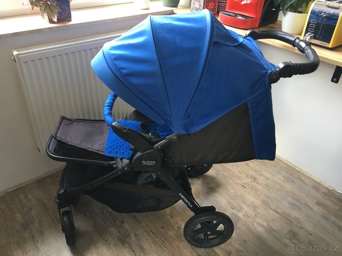 Britax B-Motion 4 plus + korbička