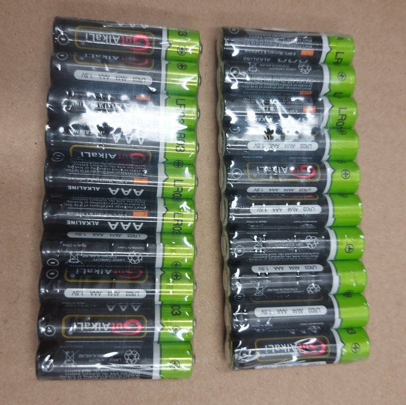 AAA / LR03 1.5V balení 20 ks alkalických baterií