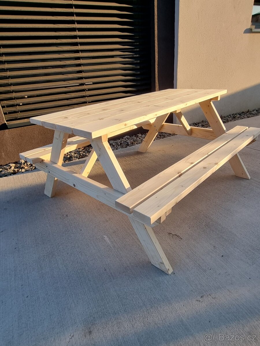 Pivní set, zahradní nábytek, stůl s lavicí do hospody, kempu