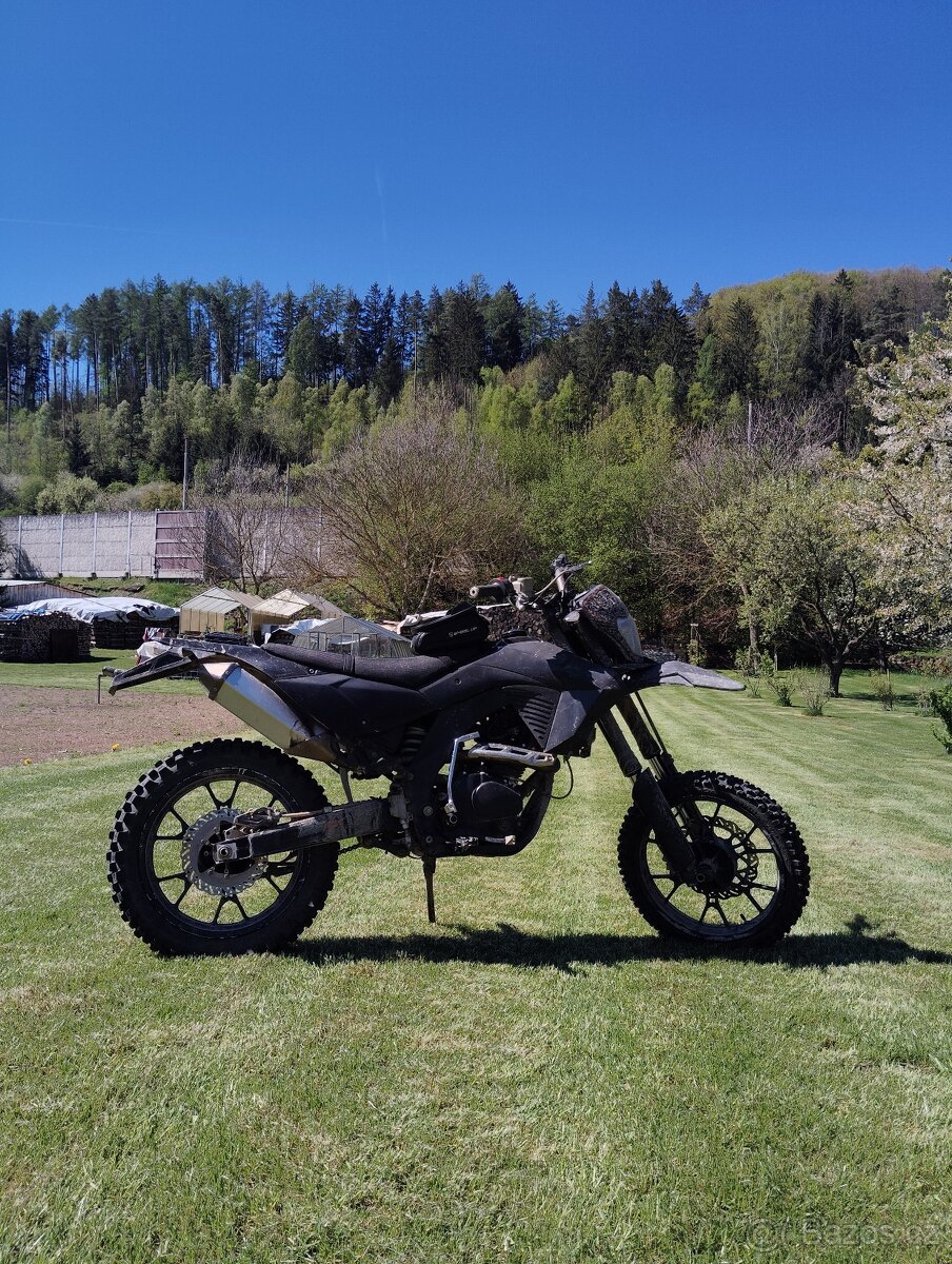 Prodám motorku Apollo Orion enduro 125