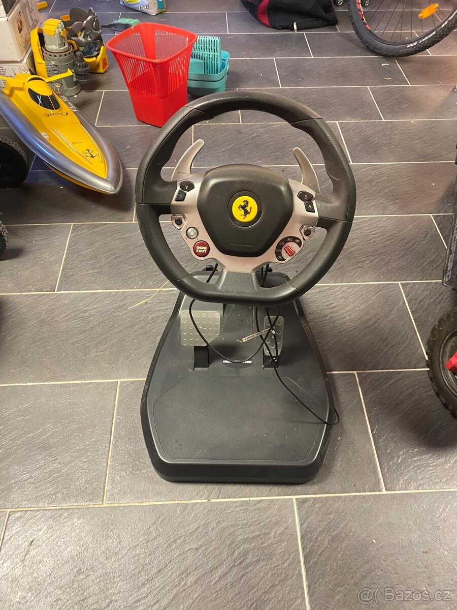 Volant Xbox 360 Trustmaster Ferrari 458