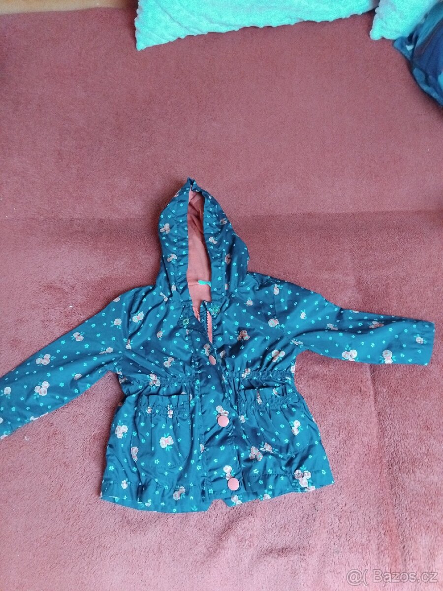 Dětská bunda 9 až 12 mesicu