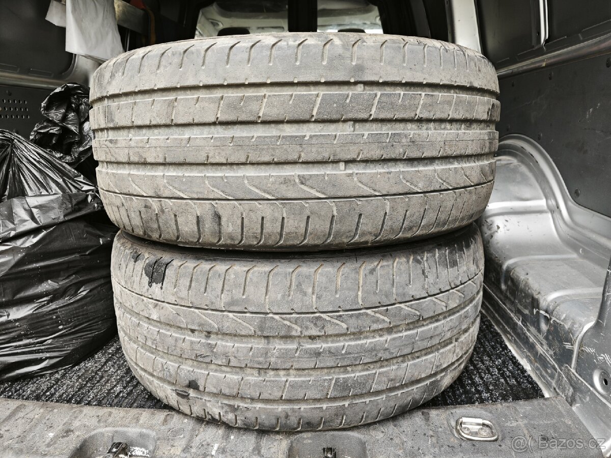 Pneu 235/35 r20 Pirelli letní 2 kusy