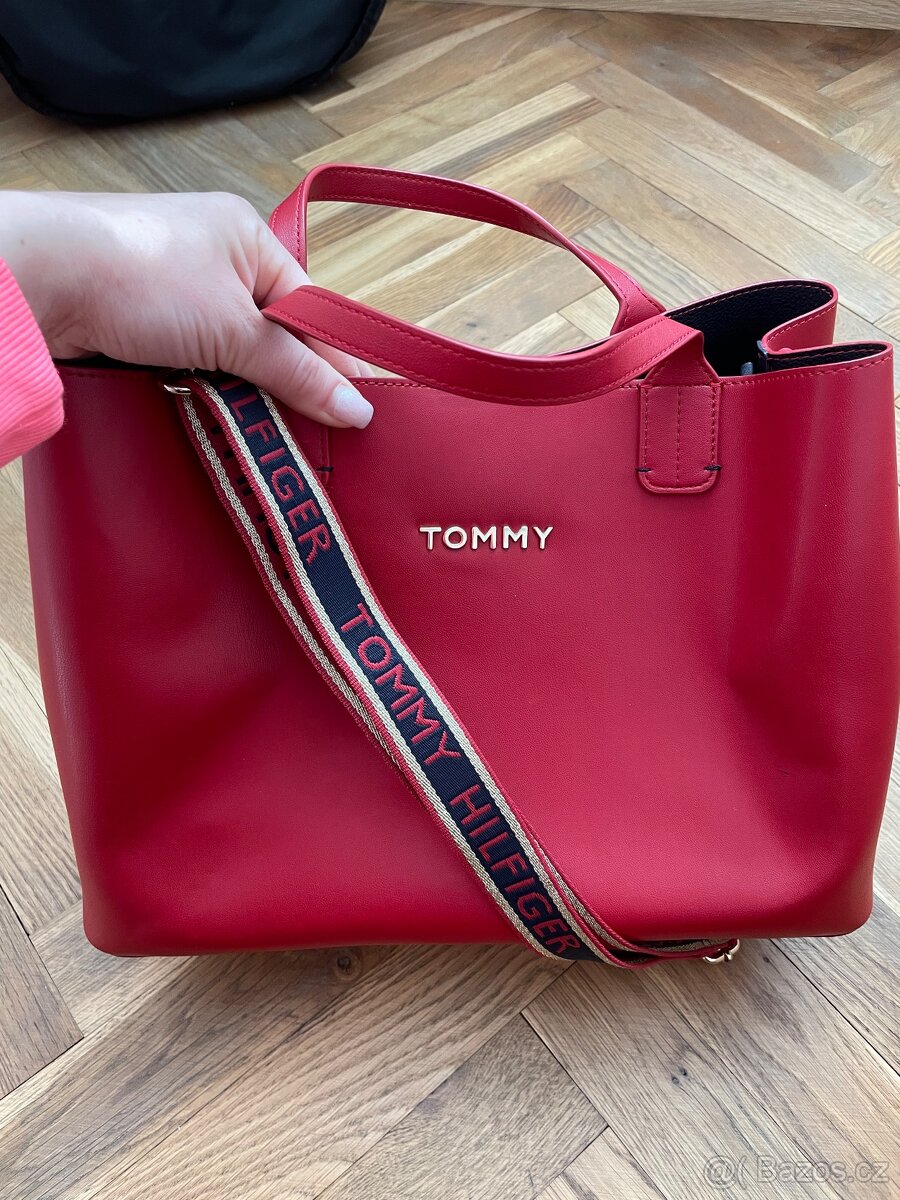 Kabelka Tommy Hilfiger