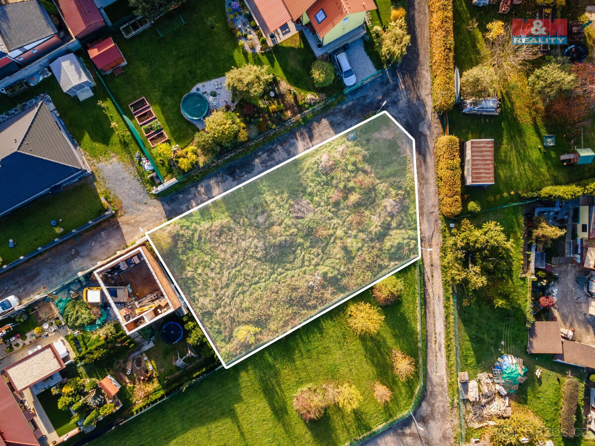 Prodej pozemku k bydlení, 741 m², Bavoryně