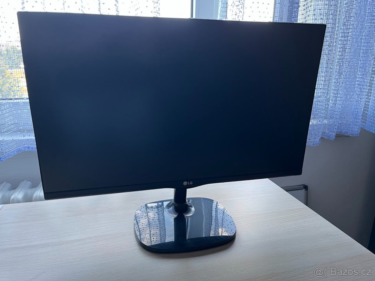 LG televize