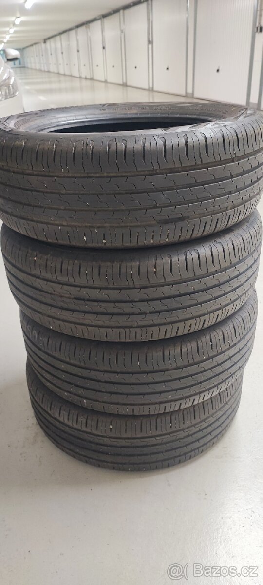 Jako nové 215/55/17 Continental EcoContact 6, 2924, 6.7mm.