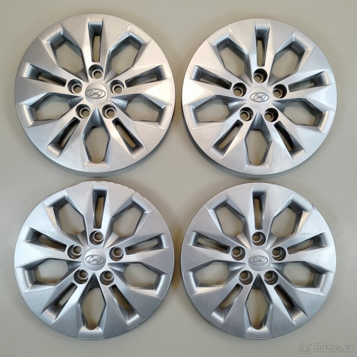Poklice Hyundai 15" 4ks