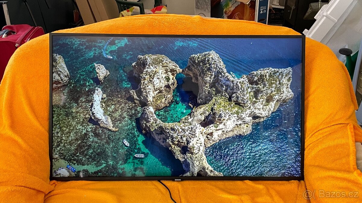 Prodám Samsung QLED televizi 43”