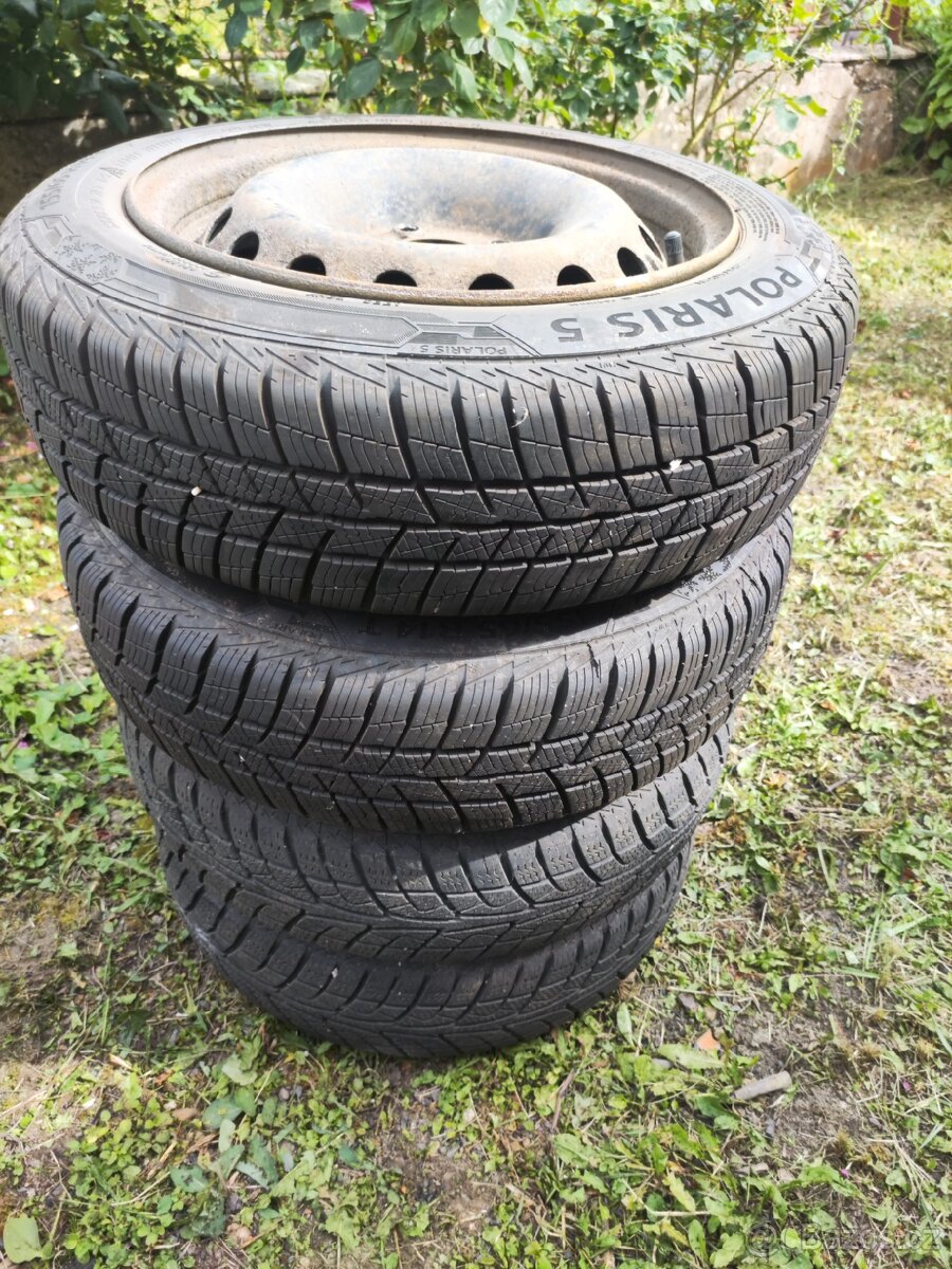 Zimní pneu 155/65 r14