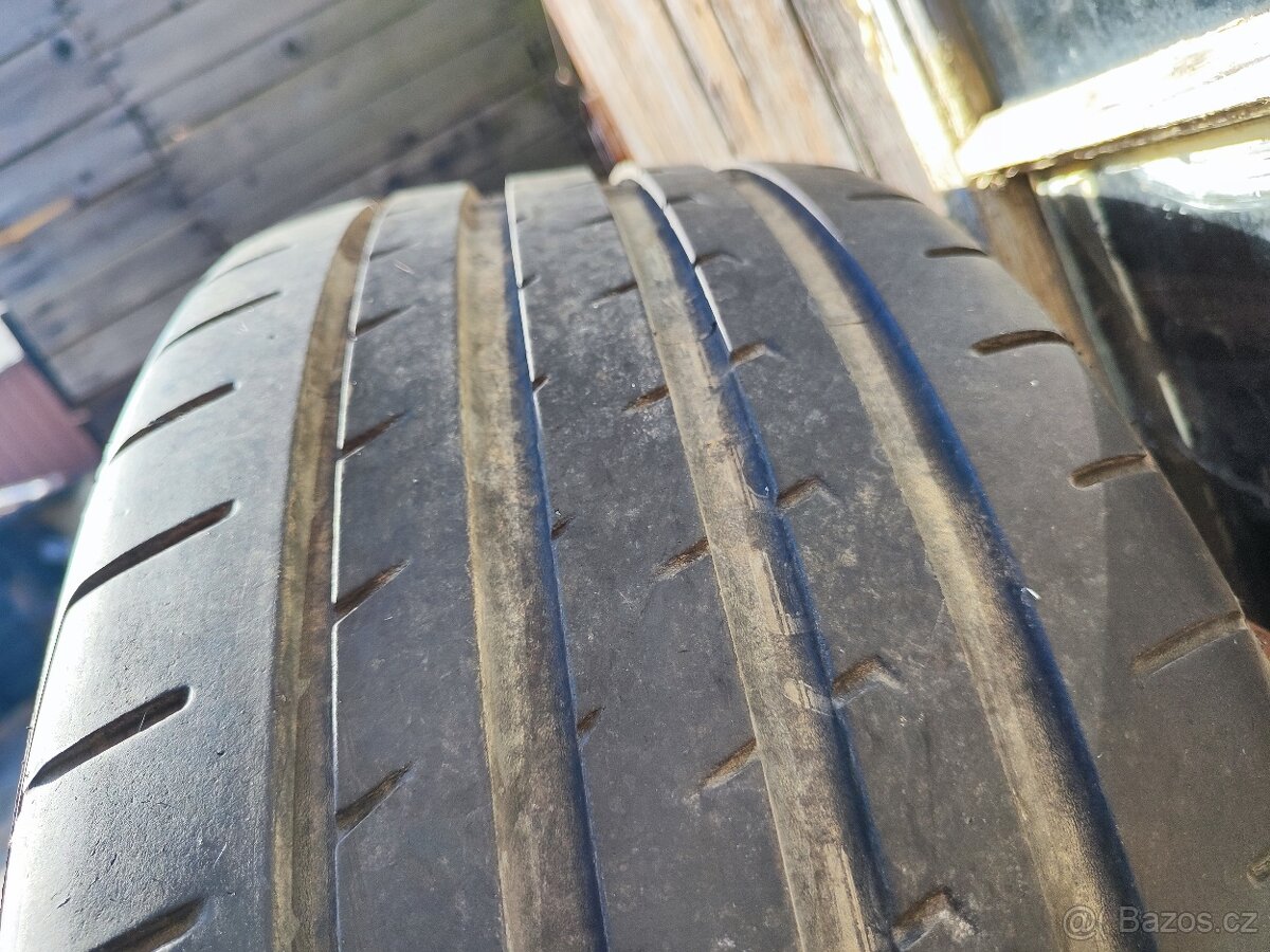 Prodám sadu pneumatik r17