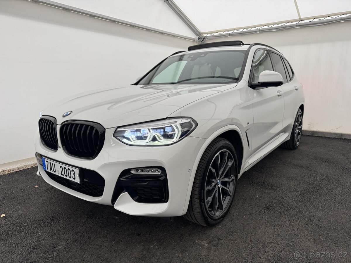 BMW X3, M40D 240KW 1MAJ CZ VYBAVÁ