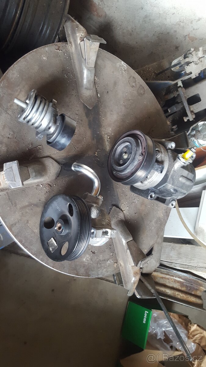 Servo pumpa
