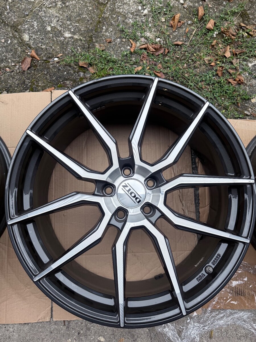 P: alu kola DOTZ Misano r20