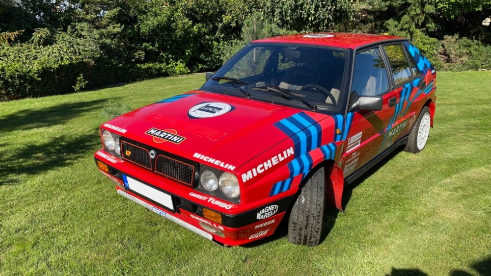 Lancia Delta Turbo HF Integrale 8v, rok 1990 (s kat, s ABS)