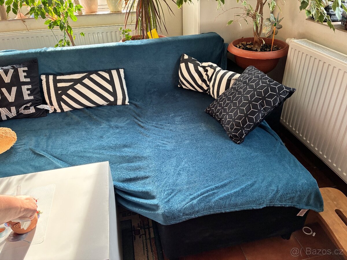 Hezká sedačka LUGNVIK z Ikea