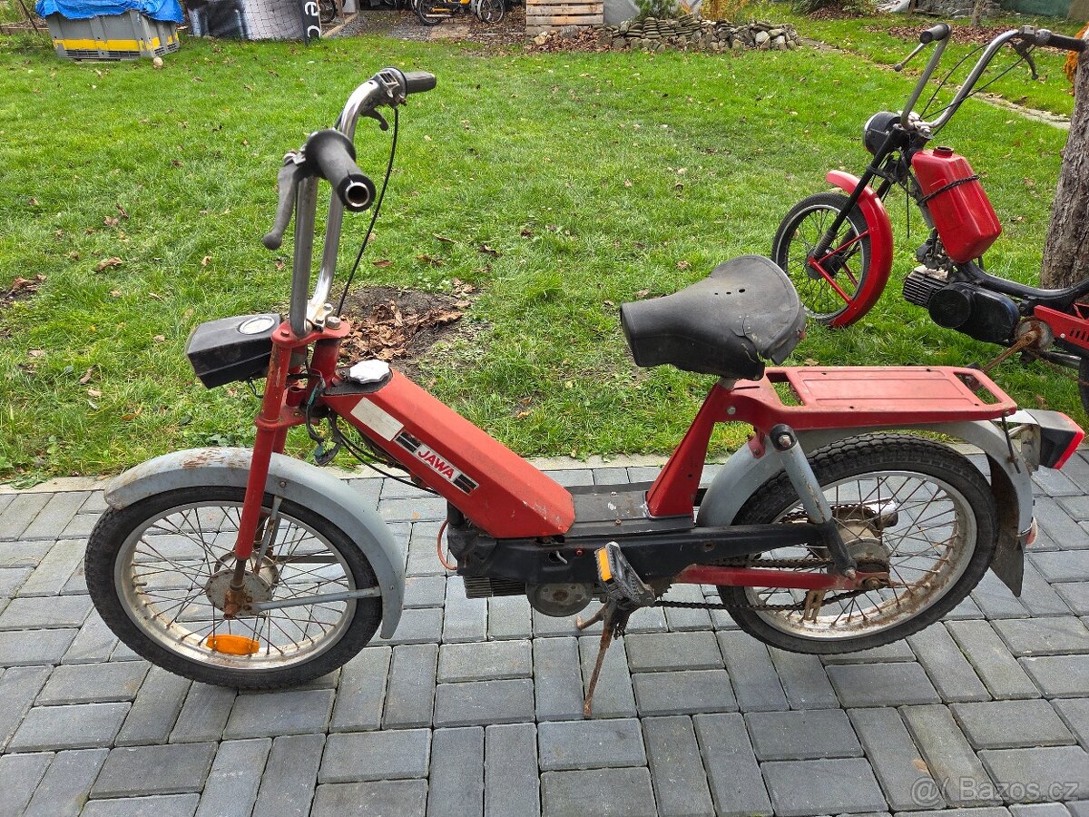 Babetta 207 s kartičkou, červená 7.