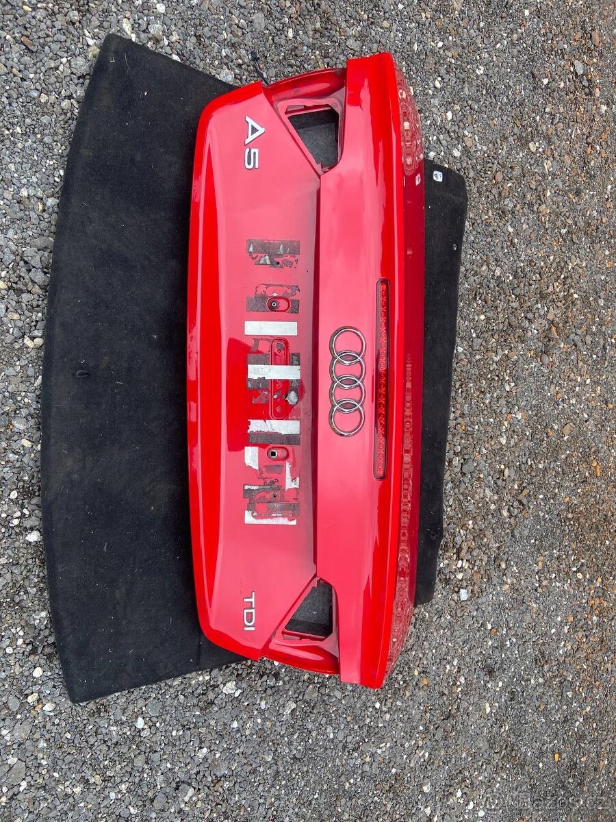 Audi A5 B8 Cabriolet., Kufrové Dveře